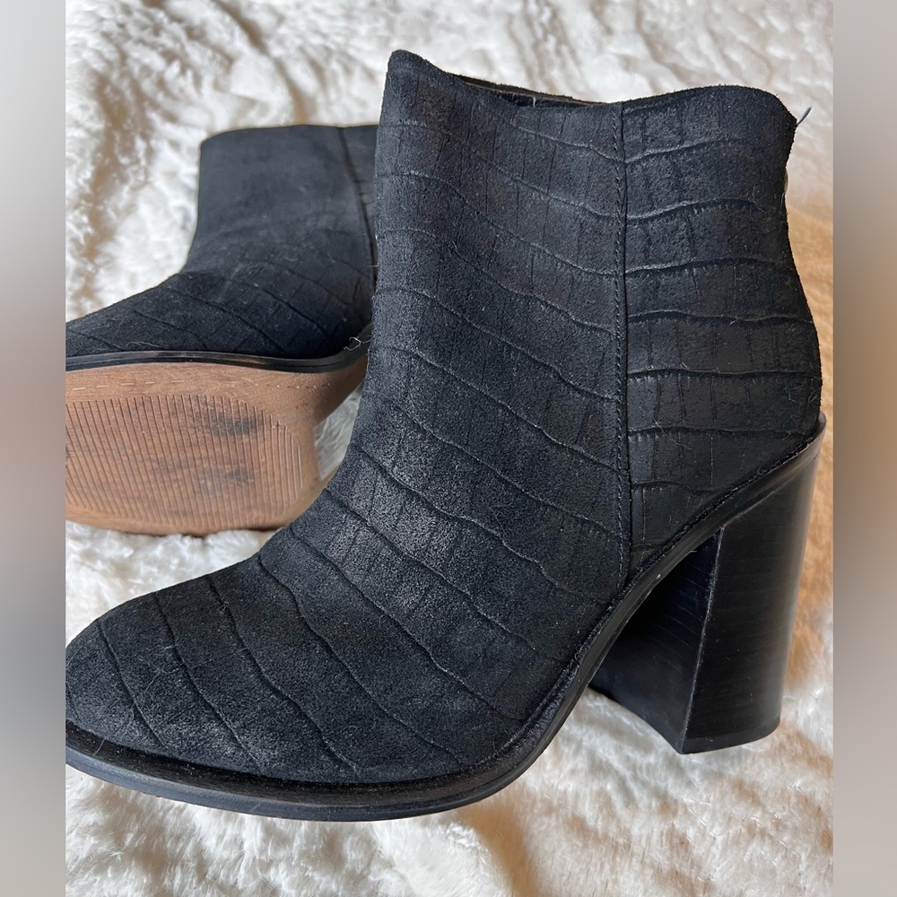 Kdb Booties - image 3